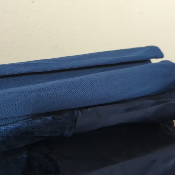 Chico's Zenergy Ombre Velvet Tunic 16 - Picture 9 of 16